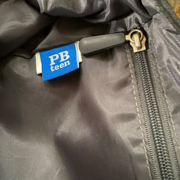 PB Teen Black & Gray Digital Camo Messenger Bag With Adjustable Strap - Picture 4 of 12